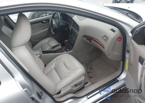 2006 Volvo S60 2.5T from USA, damaged, VIN YV1RS592962530932